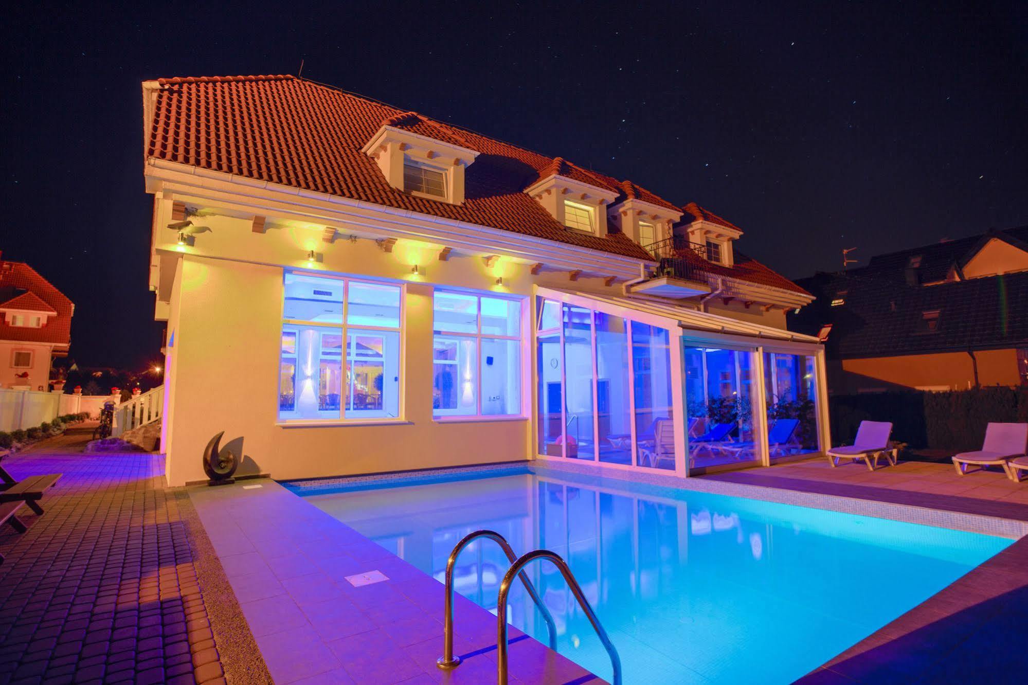 Melody Bed & Breakfast Rewal